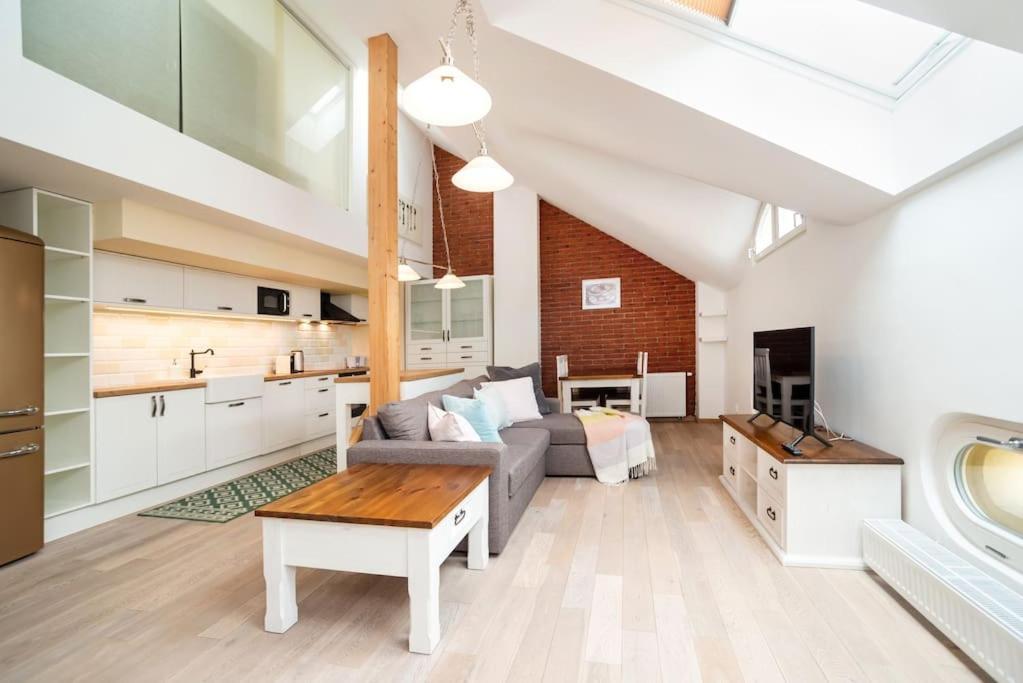 Luxurious And Chic Duplex 2 Bed