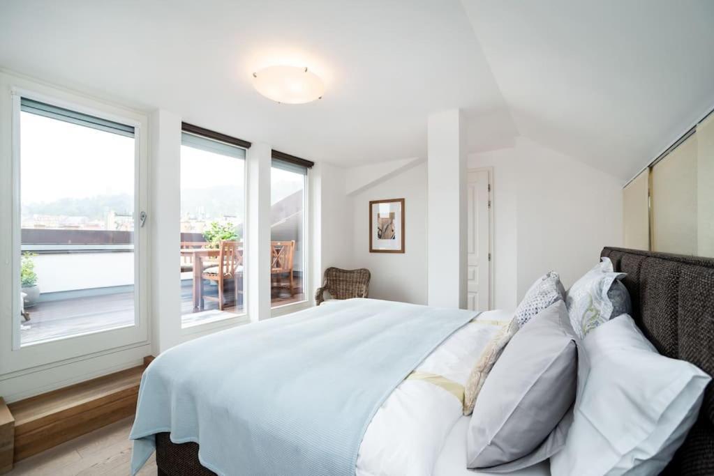 Luxurious And Chic Duplex 2 Bed Apartment